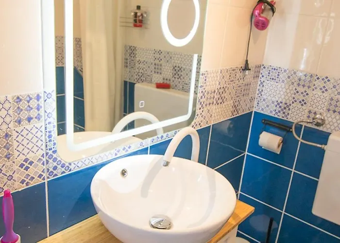 Apartamento Rovenska A2+1*** *