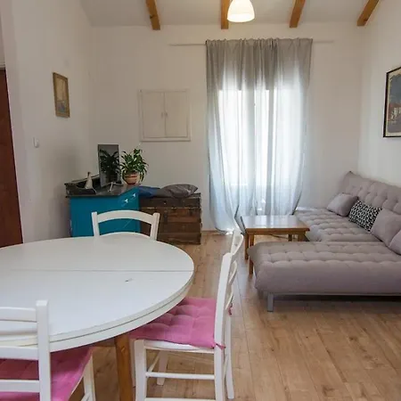 Apartment Rovenska A2+1*** Veli Losinj